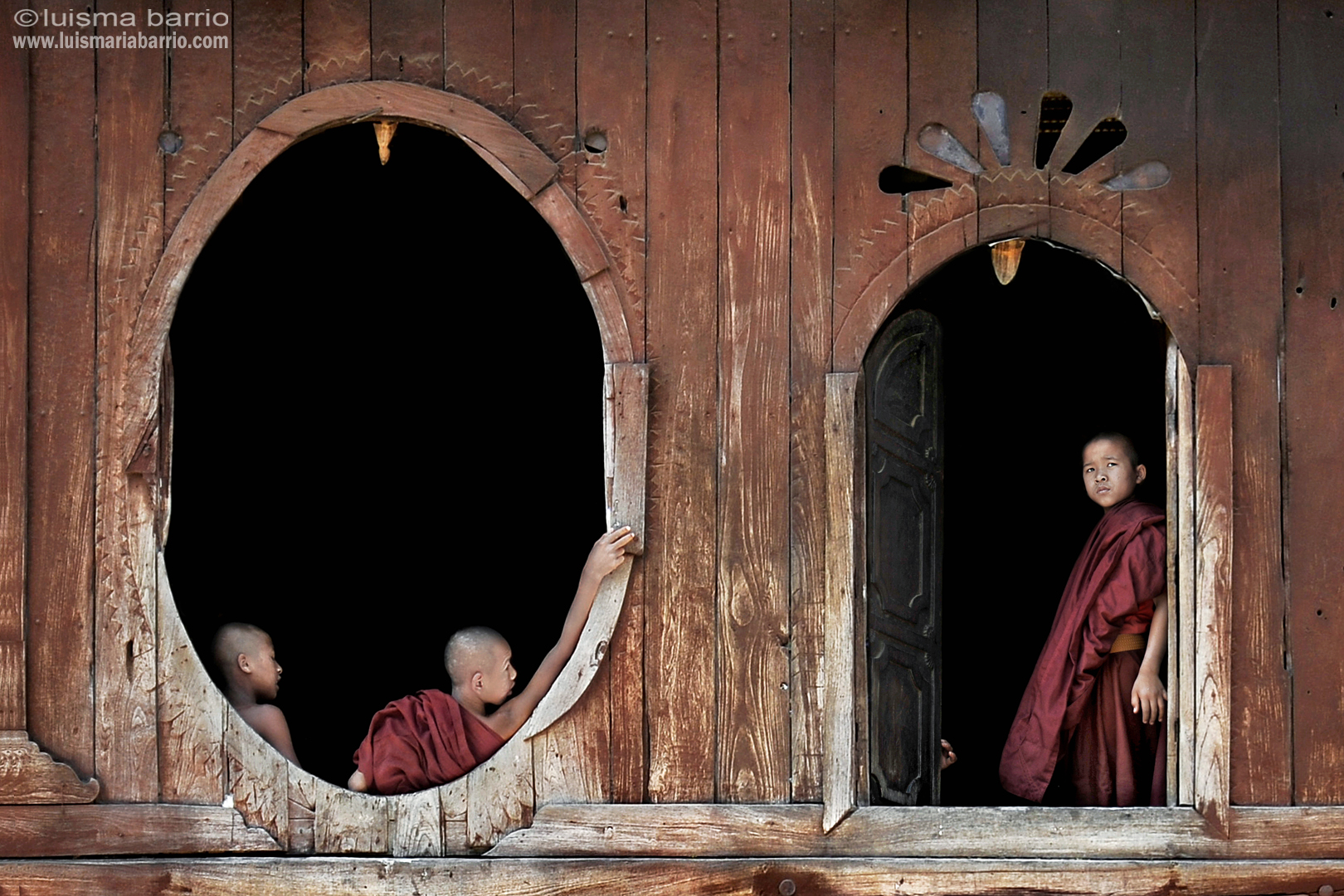 monasterio madera monjes myanmar burma